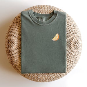Embroidered Orange Slice Fruit Tshirt, Trendy Stitched Fruit Tee, Perfect Gift for Fruit Lovers, Cute Citrus Orange Shirt, Best Friend Shirt
