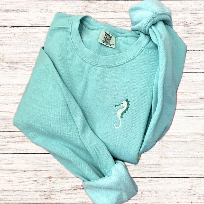 Embroidered Seahorse Sweatshirt, Sea Life Crewneck Sweatshirt, Trendy Summer Beach Apparel, Nautical Sweater, Retro Summertime, Marine Life Chalky Mint