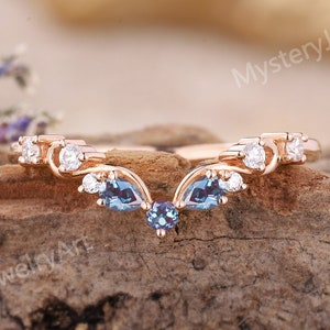 Unique Alexandrite Wedding Band Rose Gold Moissanite Curved Wedding Band Art Deco Alexandrite Ring Stackable Rings Wedding Ring for Women