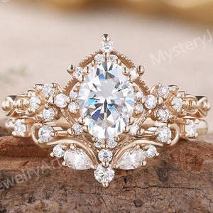 Vintage Moissanite Engagement Ring Set Cluster Ring Moissanite Ring Set Rose Gold Ring Bridal Set Stacking Ring Set Promise Rings for Women
