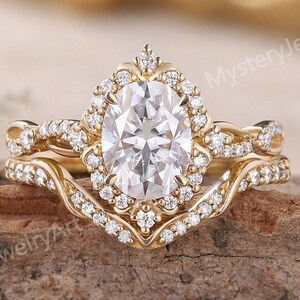 Vintage Moissanite Engagement Ring Set Oval Moissanite Ring Solid Gold Diamond Ring Bridal Set Infinity Ring Unique Promise Rings for Women