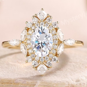 Vintage Oval Moissanite Engagement Ring Solid Gold Halo Moissanite Ring Diamond Cluster Ring Art Deco Promise Ring Anniversary Gifts for Her