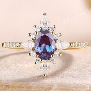 Unique Oval Cut Alexandrite Engagement Ring Solid Gold Halo Ring Moissanite Ring Art Deco Alexandrite Ring Diamond Anniversary Gifts for Her