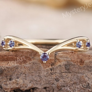 Unique Alexandrite Wedding Band Rose Gold Curved Wedding Ring Alexandrite Ring Chevron Ring Vintage Rings Custom Stackable Rings for Women
