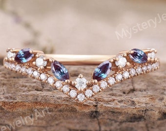 Unique Marquise Alexandrite Wedding Band Engagement Gift Rose Gold Moissanite Curved Wedding Rings Women Art Deco Ring Promise Rings for Her