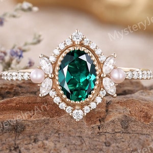 Vintage Emerald Engagement Ring Rose Gold Ring Pearl Ring Moissanite Ring Diamond Halo Ring Emerald Ring Art Deco Promise Rings for Women