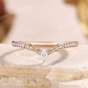 Vintage Moissanite Wedding Band Diamond Floral Ring Curved Wedding Ring Solid Gold Pear Moissanite Stackable Rings Anniversary Gifts for Her