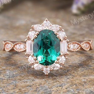 Art Deco Oval Emerald Engagement Ring Solid Gold Vintage Emerald Ring Moissanite Halo Ring Handmade Emerald Ring Anniversary Rings for Women