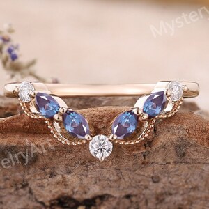 Vintage Alexandrite Wedding Band Alexandrite Ring Rose Gold Ring Moissanite Ring Stackable Rings Diamond Ring Promise Ring Anniversary Gifts