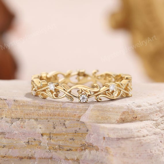 Vine Wedding Band: Solid Gold Leaf Ring With Moissanite Stones - Etsy