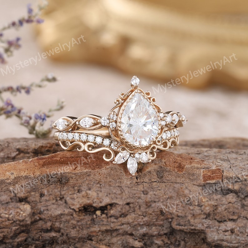 Art Deco Moissanite Engagement Ring Set Rose Gold Ring Floral Ring Pear Moissanite Ring Bridal Set Vintage Rings Anniversary Gifts for Her