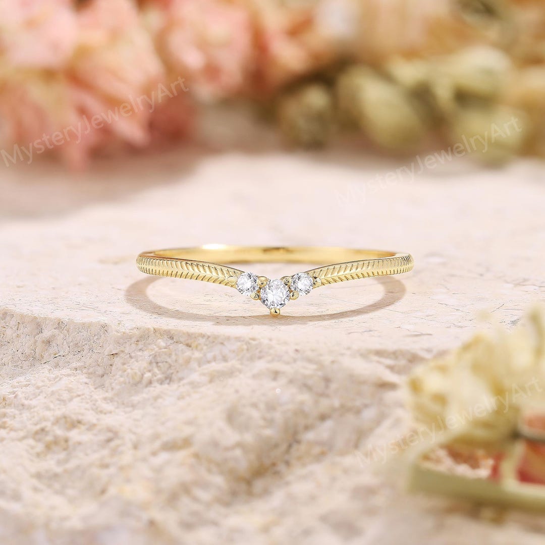 Moissanite Engraved Wedding Band Rose Gold Chevron Ring Art Deco Style ...