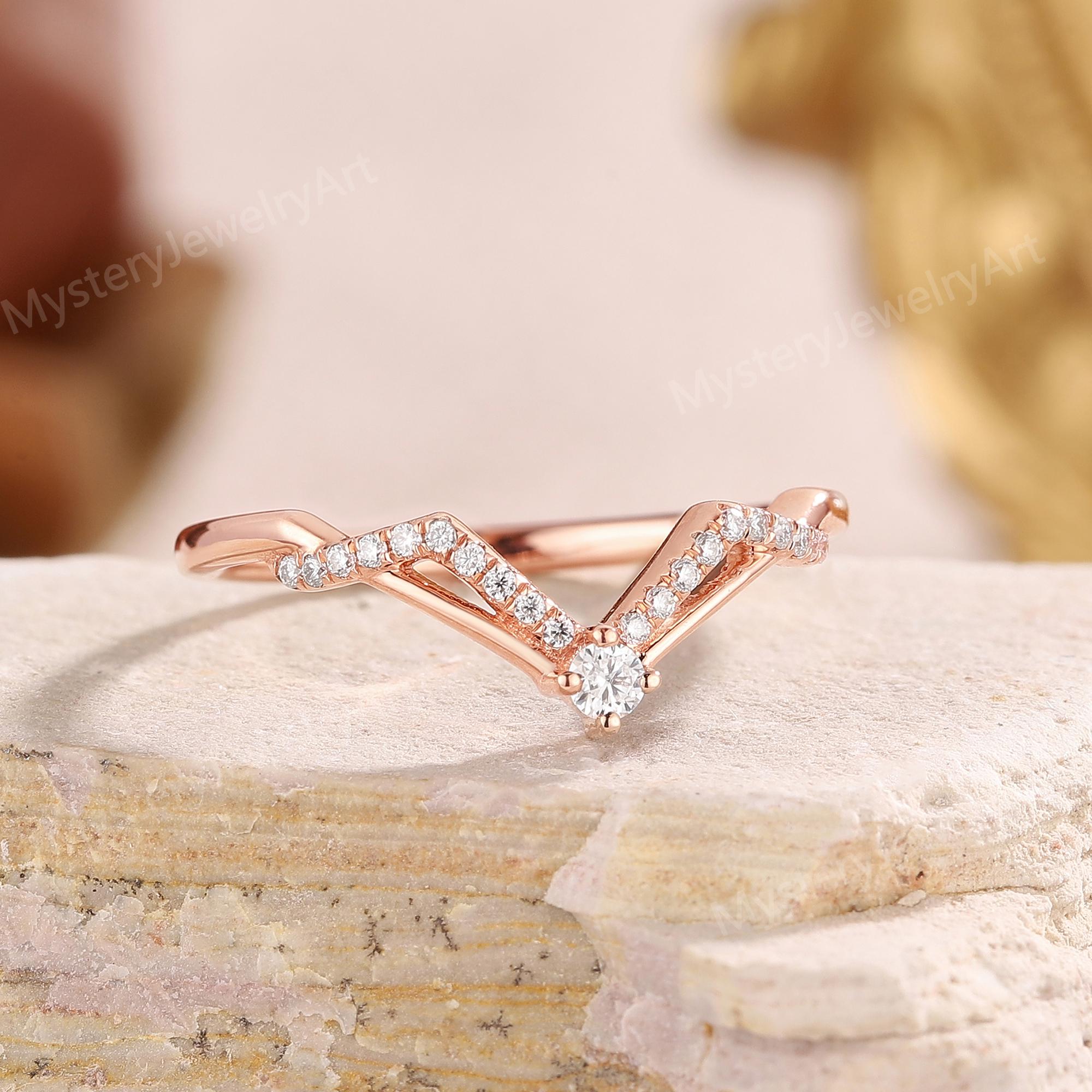 Rose Gold Moissanite Chevron Ring, Art Deco Curved Wedding Band ...