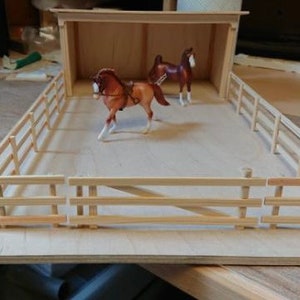 Paddock & Field Shelter Horse Toy