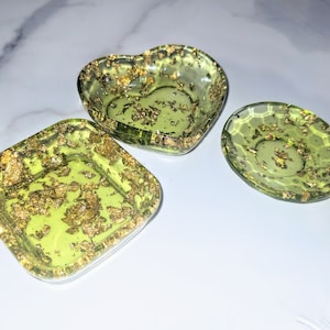 Light Green Resin Jewelry Dish Set of 3, &#39;Peridot&#39; Lime Olive Bling Ring Holders, Ring Dishes, Trinket Holders, Catch All Dish