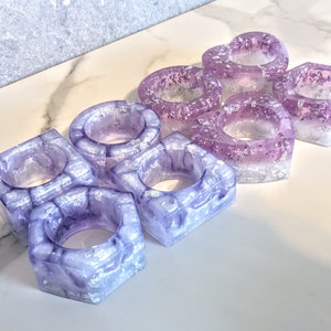 Handmade Resin Napkin Rings Set of 8, Purple Silver Leaf Napkin Rings, Napkin Holders, Purple Table Setting Decor, Ready to Ship