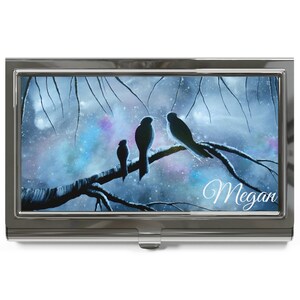 Tarjetero de arte abstracto, Estuche para tarjetas de visita de pájaros pastel 'Misty Morning' de arte original, Estuche personalizado con nombre personalizado