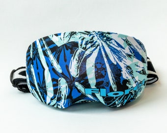 Cute Goggle Covers! Skiing Snowboarding, protect your goggles from scratches. See matching Neck Warmers :)