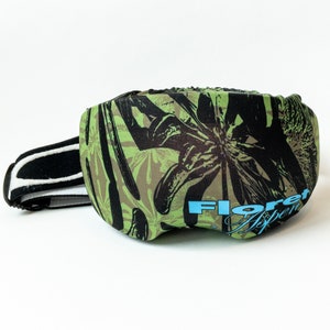 Lindas fundas para gafas! Esquí Snowboard, protege tus gafas de arañazos. Ver calentadores de cuello a juego :)