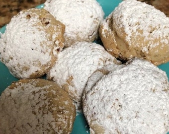 Pecan Sandies -- delicious cookies