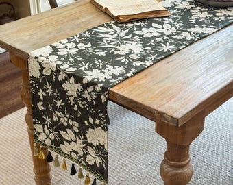 White Floral Table Runner, Black Boho Table Runner with Tassels, Wedding Decor, Farmhouse Wedding Decor, Gift for Her, Hand Crochet Runner