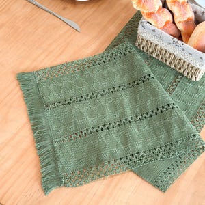 Green Table Runner, Boho Table Runner with Tassels, Wedding Decor, Farmhouse Wedding Decor, Gift for Her, Hand Crochet Runner