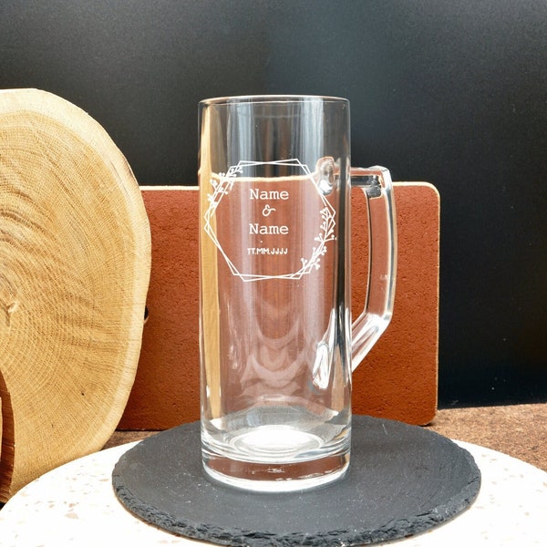Hand-engraved & personalized beer mug 0.5l with a floral frame, name and date| Gift idea housewarming| wedding| for him|beer drinker