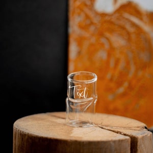 Personalizable shot glass 2cl with bend hand-engraved with desired text | genuine Palatinate shot glass | gift idea hiking tour | birthday
