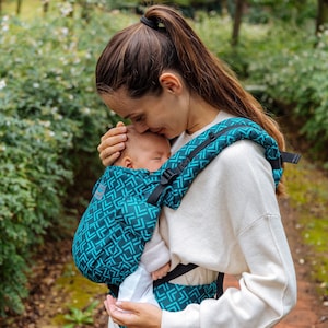 Newborn Baby Sling carrier, All in one, newborn to toddler, Light and Easy to Use