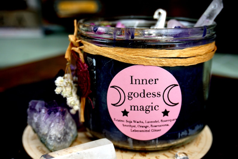 Ritual Kerze Inner godess Magic mit KristallenMagische Kerze Rosenquarz Amethystbesonderes spirituelles Geschenk Bild 4