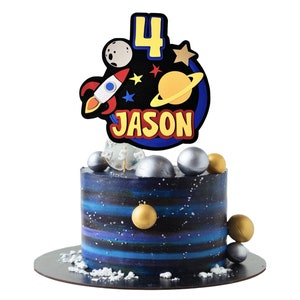 パーソナライズされた 3D 宇宙テーマのケーキ トッパー - カラフルなパーティー用品 - 子供の誕生日パーティー -