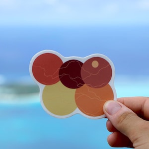 Handcrafted Earthy Circle Sticker - Boho Vinyl Decal Inspired by Nature - Vintage Sunset Vibe for Laptop & Journal