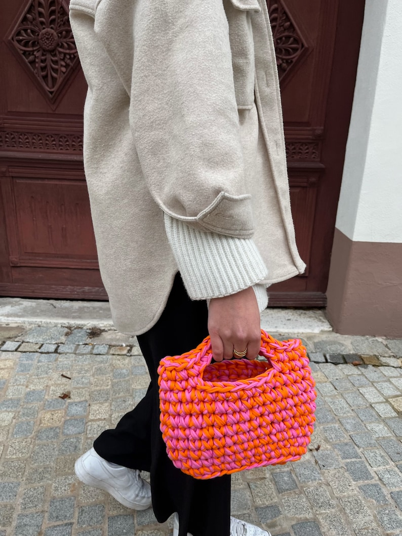 JOSI BAG | Chunky Small Handbag Crochet Pattern, Tshirt Yarn, English PDF Document | Festnetz Bags image 4
