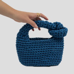 SIGGY BAG Chunky Small Handbag Crochet Pattern, Tshirt Yarn, English PDF Document Festnetz Bags image 5