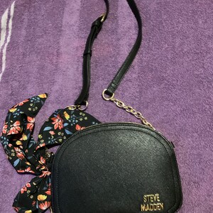 Steve Madden Floral Handbags