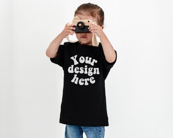 Camiseta para niños pequeños / Camiseta para niños Mockup / Bella Canvas para niños pequeños / Bella Canvas 3001T Mockup negro / Camiseta para niños Mock-Up // Niño 3001t maqueta