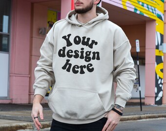 Herren Hoodie Mockup | Männermodel Hoodie Mockup | Gildan 18500 Mockup | Kapuzen Sweatshirt Mockup | Outdoor Mockup| Sand 18500 Hoodie Mockup