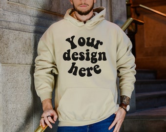 Männer Hoodie Mockup, Gildan 18500 Mockup Sand, Hoodie Männer Mockup, trendy Hoodie Mockup, Outdoor Mockup
