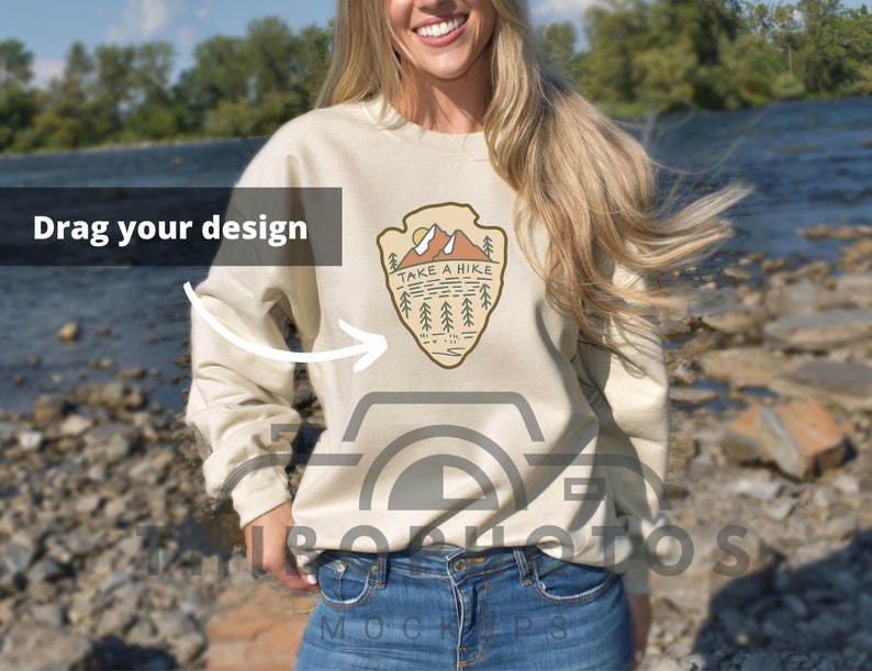 gildan crewneck sand