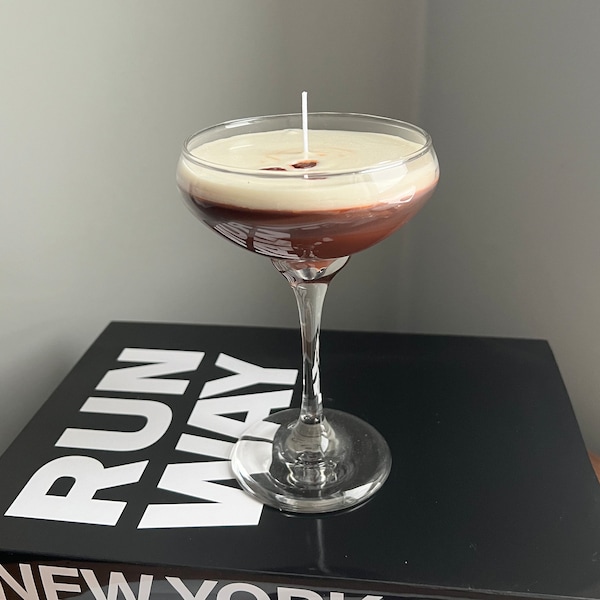 Espresso Martini Candle Tall Stem Coupé Glass Realistisch / Kaffeekerze / Espresso Martini Lovers / Espresso Lovers