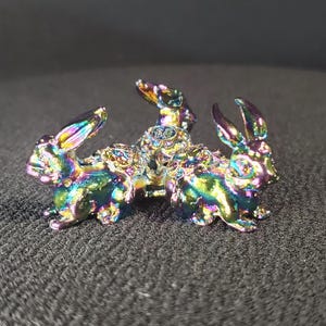 Rainbow Metal Rabbit Sphere Holder