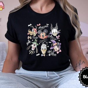 Coquette Bow Mickey & Friends Halloween Shirt, Retro Disney Halloween Tee, Mickey's Not So Scary Party Familie Passendes Shirt