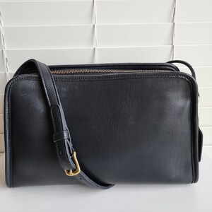 Authentic Vintage Coach Sutton 9814 Black Leather Bag 