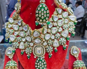 Mariage indien Bollywood, perle de mariée Kundan Vira, parure de mariée Kundan lourde non coupée, avec collier Kundan de bijoux de mariée indiens Jhumkey.