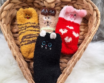 4 pièces! Chaussettes pour enfants avec de jolis motifs d'animaux pour garçons et filles avec ABS dans un emballage cadeau Taille unique enfants/tout-petits