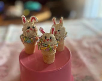 Easter bunny cake pops