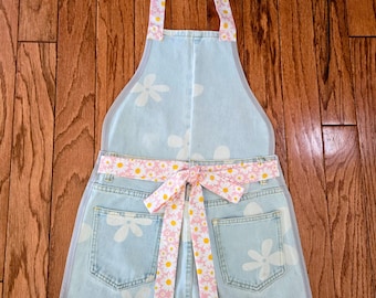 Upcycled Denim Floral Apron | Handmade Cottagecore Kitchen Wear (Size 6)