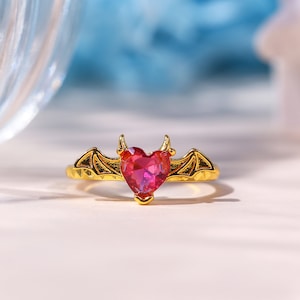 Anello con rubino, anello dell&#39;amore, anello con angelo custode dorato, anello gotico, anello decorativo vintage, anello infinito in oro