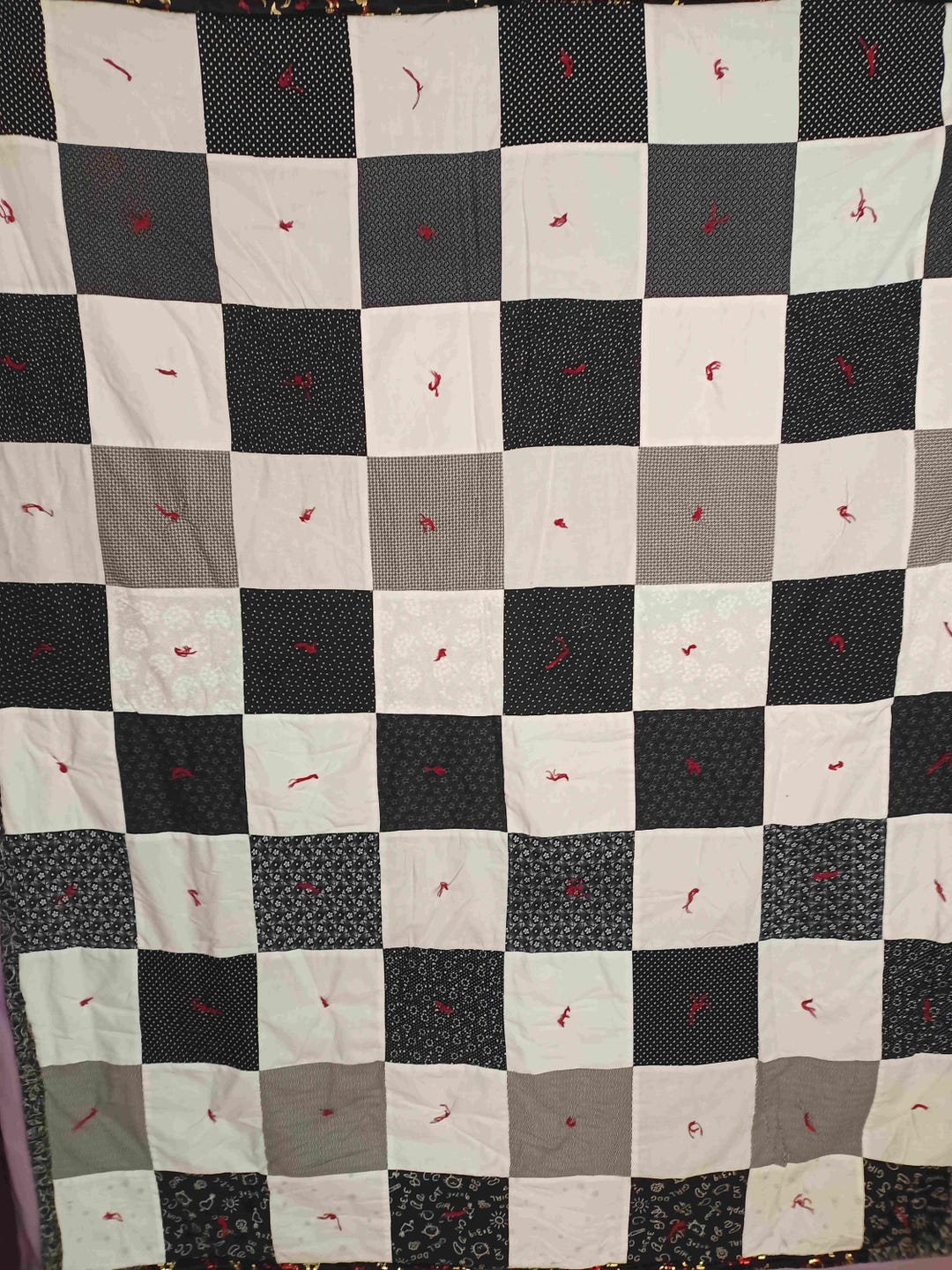 Handmade Vintage Black, White and Shinny Quilt - Etsy
