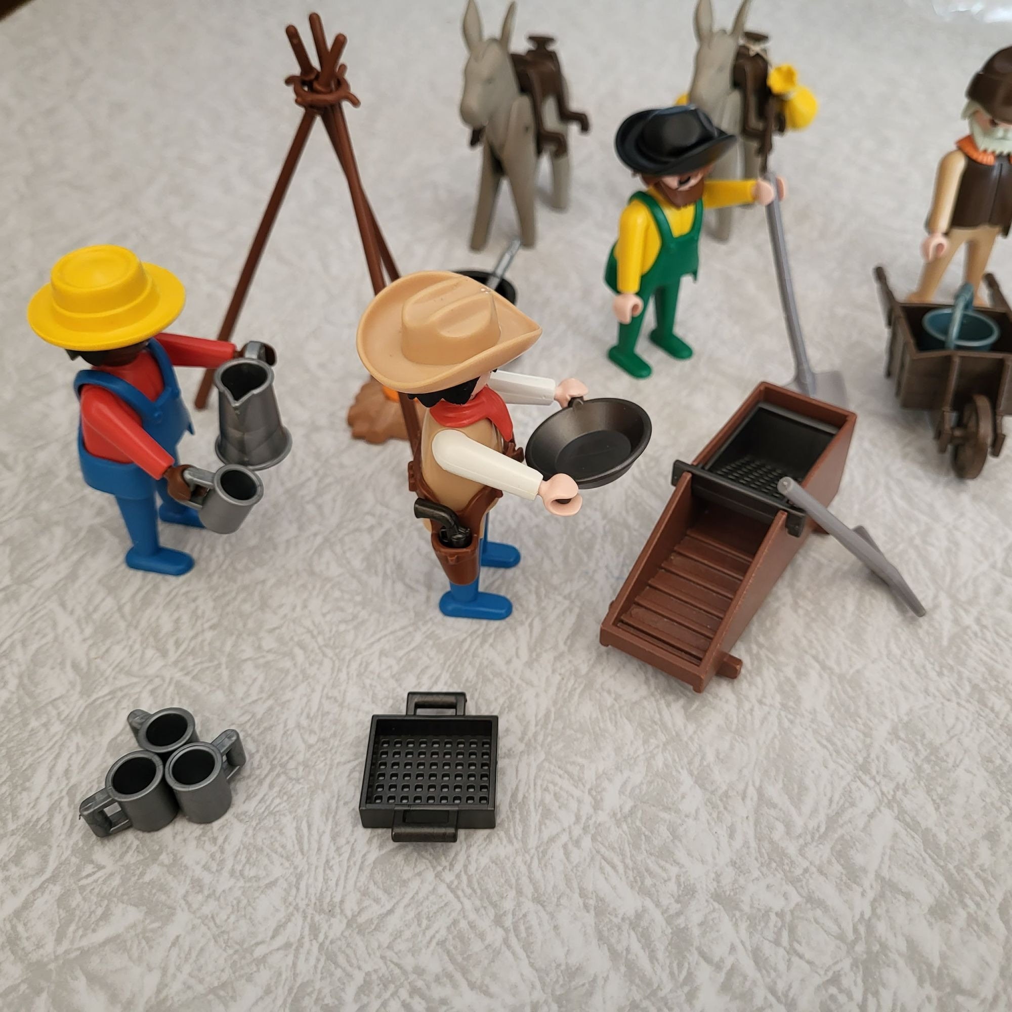 Vintage Playmobil 3747 Gold Miners Panning Mining Playset Old -   Portugal